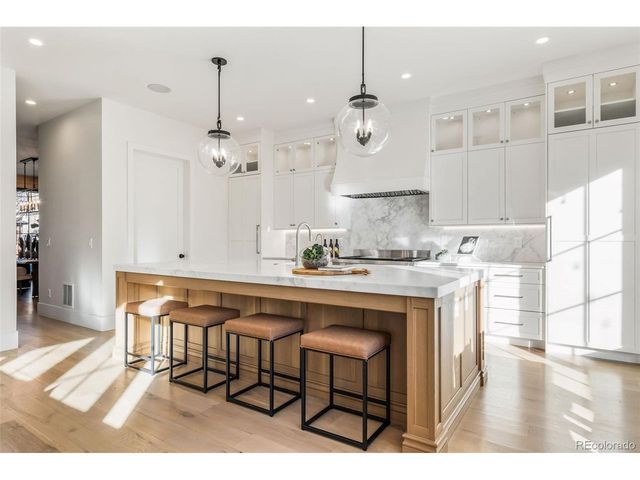 1026 S High St, Denver, CO 80209