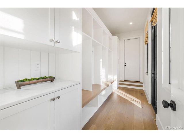 1026 S High St, Denver, CO 80209