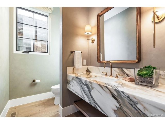 1026 S High St, Denver, CO 80209