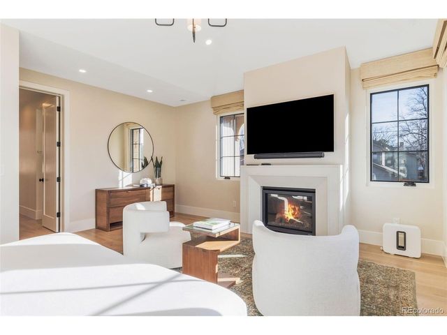 1026 S High St, Denver, CO 80209