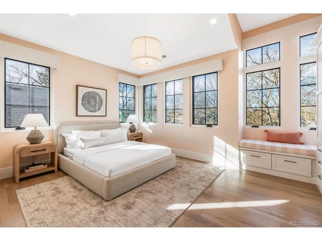 1026 S High St, Denver, CO 80209