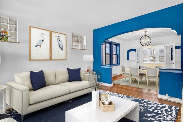 5139 Goethe Avenue, St Louis, MO 63109