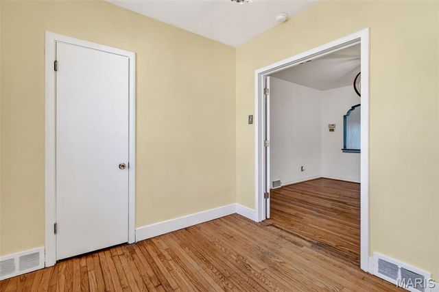 5139 Goethe Avenue, St Louis, MO 63109