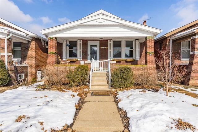 5139 Goethe Avenue, St Louis, MO 63109
