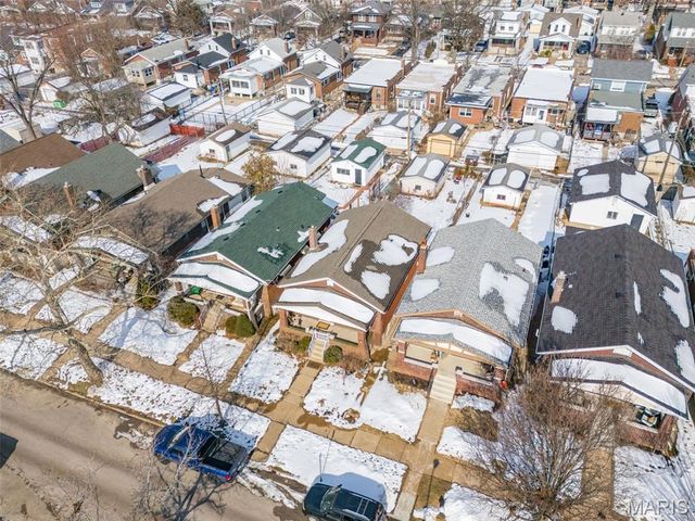 5139 Goethe Avenue, St Louis, MO 63109