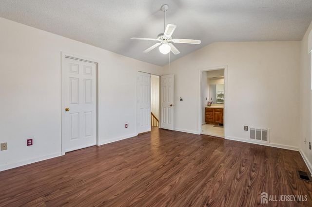 118 Magee Court, East Brunswick, NJ 08816