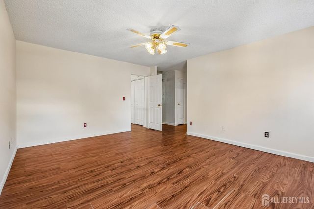 118 Magee Court, East Brunswick, NJ 08816