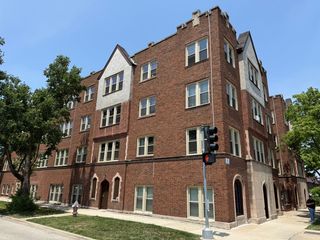 3150 Harlem Avenue 1H, Riverside, IL 60546