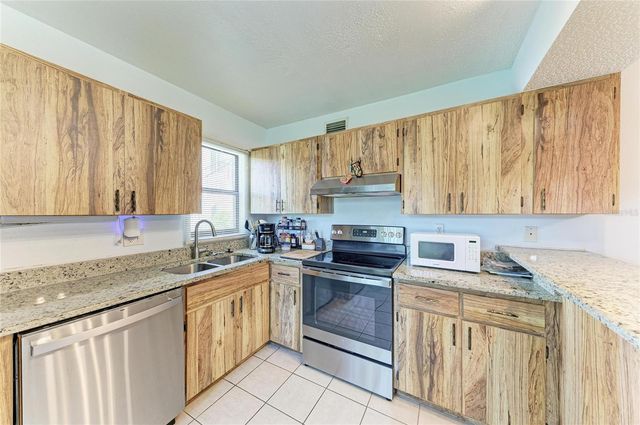 5400 34TH STREET W A10, Bradenton, FL 34210
