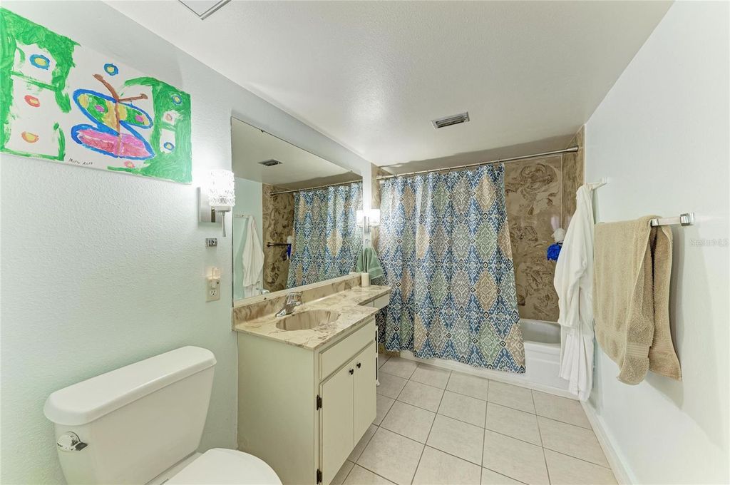 Image 21 of property listing at 5400 34TH STREET W A10, Bradenton, FL 34210