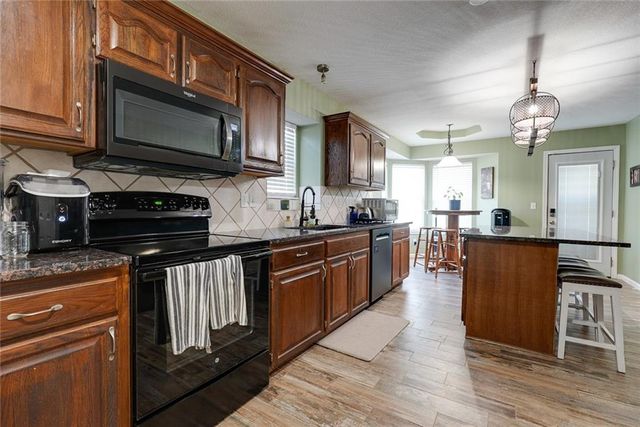 505 NW Whitney Drive, Grain Valley, MO 64029