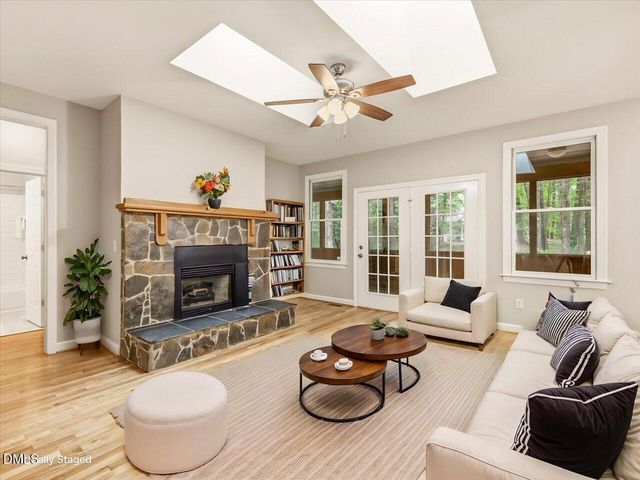 10 Sourwood Lane, Pittsboro, NC 27312