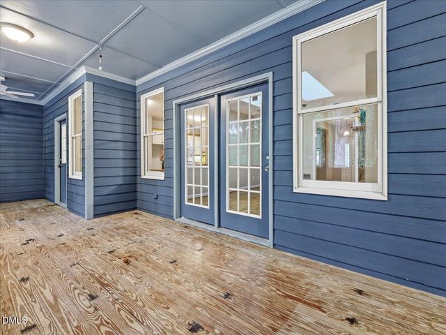 10 Sourwood Lane, Pittsboro, NC 27312