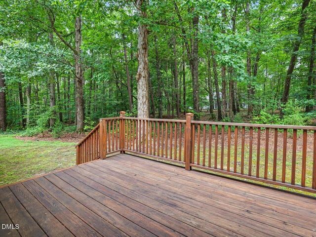 10 Sourwood Lane, Pittsboro, NC 27312