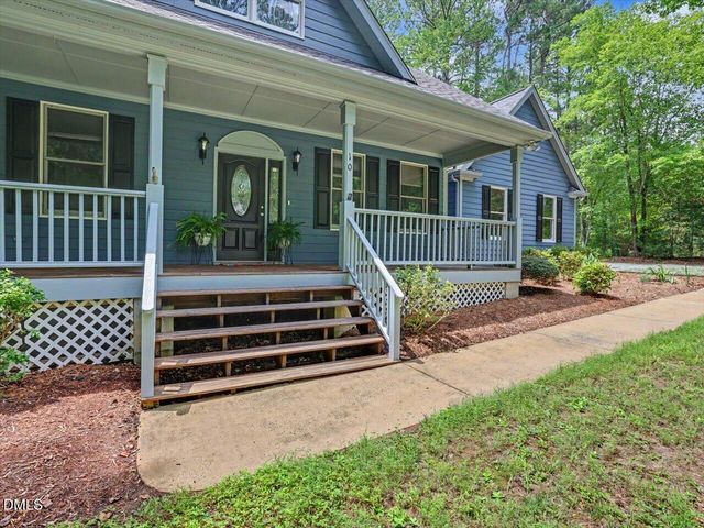 10 Sourwood Lane, Pittsboro, NC 27312