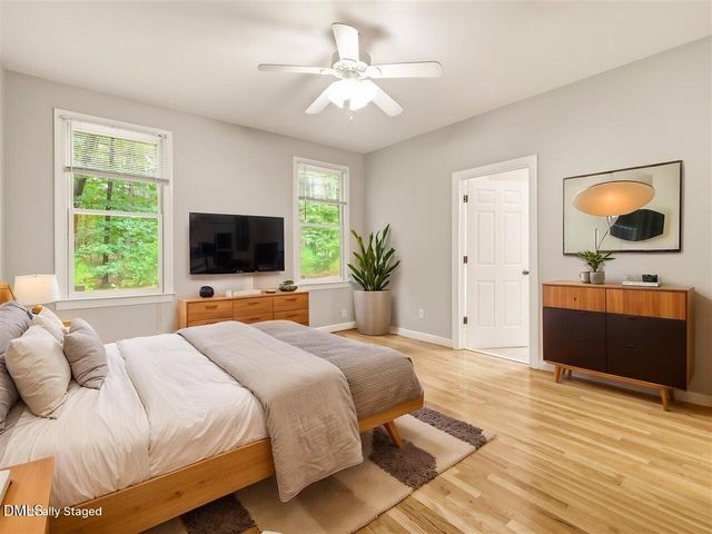 10 Sourwood Lane, Pittsboro, NC 27312