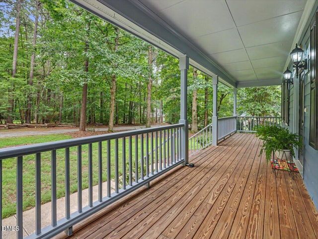 10 Sourwood Lane, Pittsboro, NC 27312