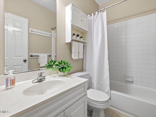 10 Sourwood Lane, Pittsboro, NC 27312