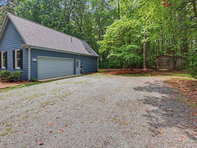10 Sourwood Lane, Pittsboro, NC 27312