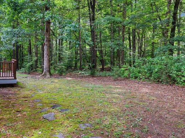 10 Sourwood Lane, Pittsboro, NC 27312