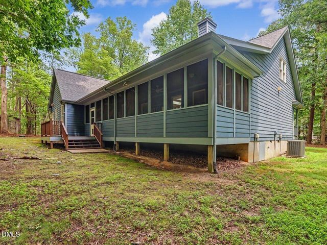 10 Sourwood Lane, Pittsboro, NC 27312