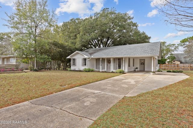 1918 Edwards Street, Opelousas, LA 70570
