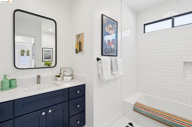 4066 Patterson Ave, Oakland, CA 94619