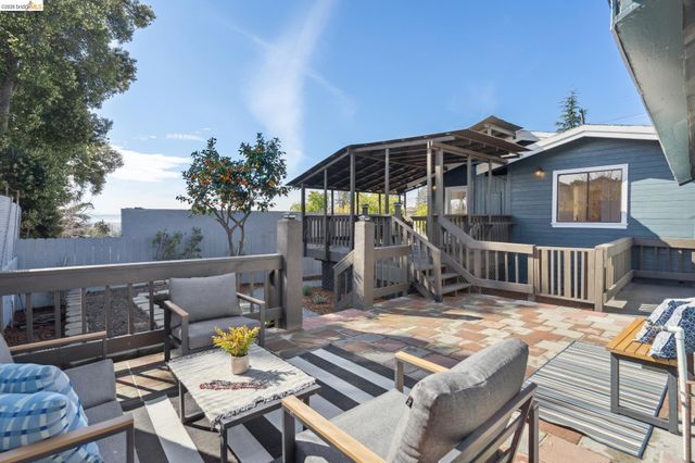 4066 Patterson Ave, Oakland, CA 94619