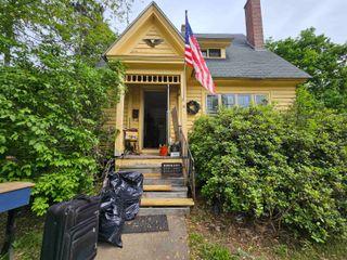 16 Palm Street, Concord, NH 03301