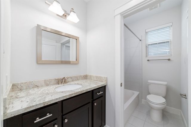 902 W 20th Street A, Houston, TX 77008