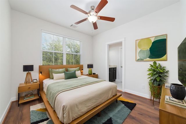 902 W 20th Street A, Houston, TX 77008