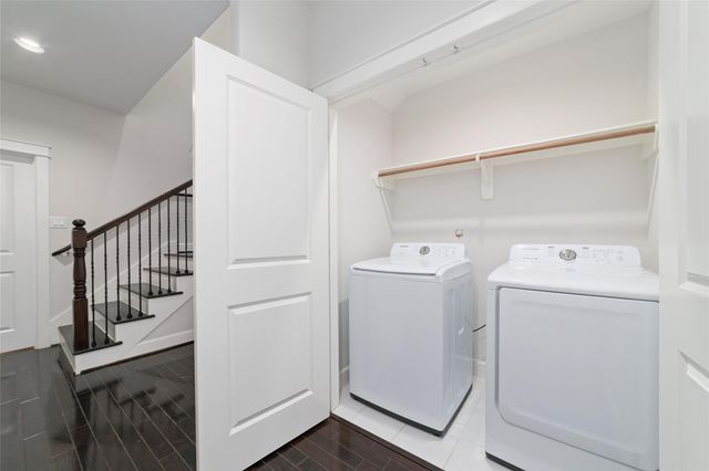 902 W 20th Street A, Houston, TX 77008