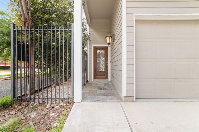 902 W 20th Street A, Houston, TX 77008