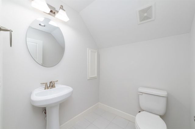 902 W 20th Street A, Houston, TX 77008