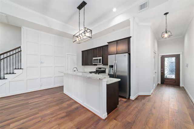 902 W 20th Street A, Houston, TX 77008