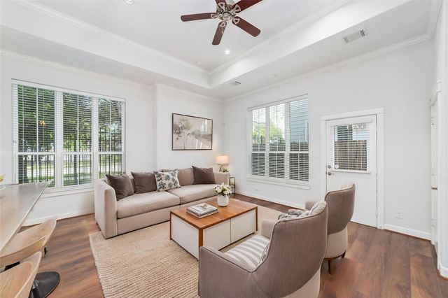 902 W 20th Street A, Houston, TX 77008