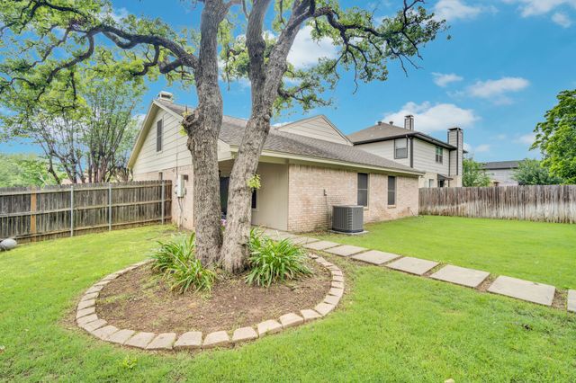 5107 Ridge Pointe Drive, Arlington, TX 76017