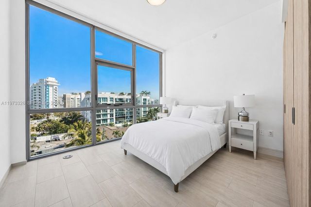 10281 W Bay Harbor Dr PH1, Bay Harbor Islands, FL 33154