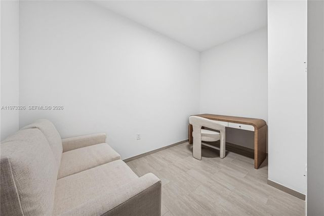 10281 W Bay Harbor Dr PH1, Bay Harbor Islands, FL 33154