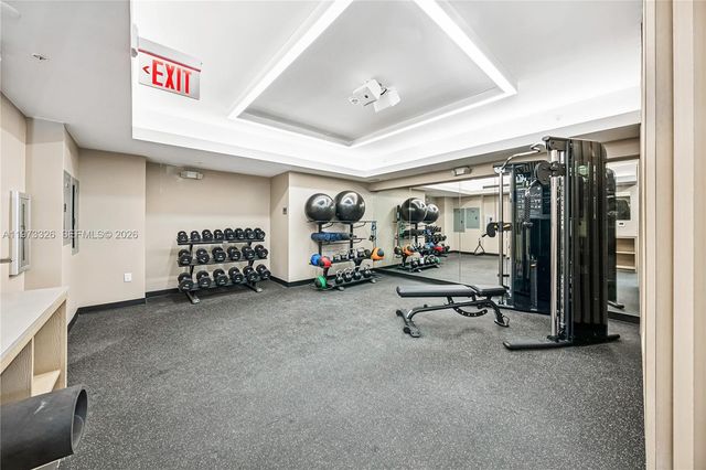 10281 W Bay Harbor Dr PH1, Bay Harbor Islands, FL 33154