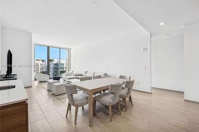 10281 W Bay Harbor Dr PH1, Bay Harbor Islands, FL 33154