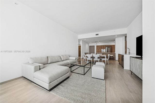 10281 W Bay Harbor Dr PH1, Bay Harbor Islands, FL 33154