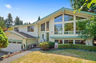 19611 30th Avenue NE, Seattle, WA 98155