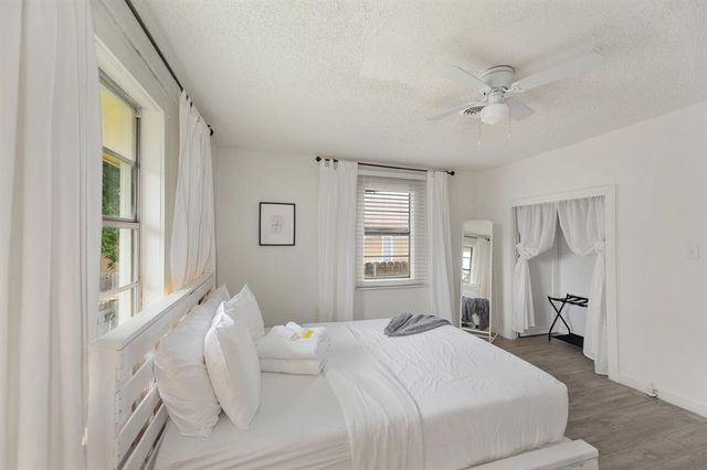 102 E Liberty Ave, Round Rock, TX 78664