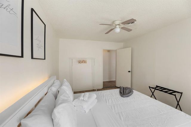 102 E Liberty Ave, Round Rock, TX 78664