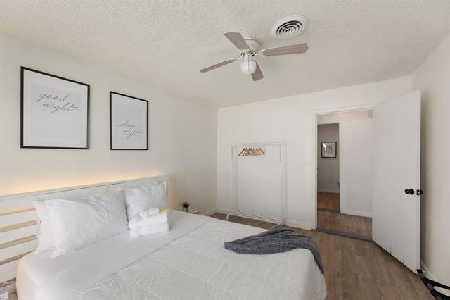 102 E Liberty Ave, Round Rock, TX 78664