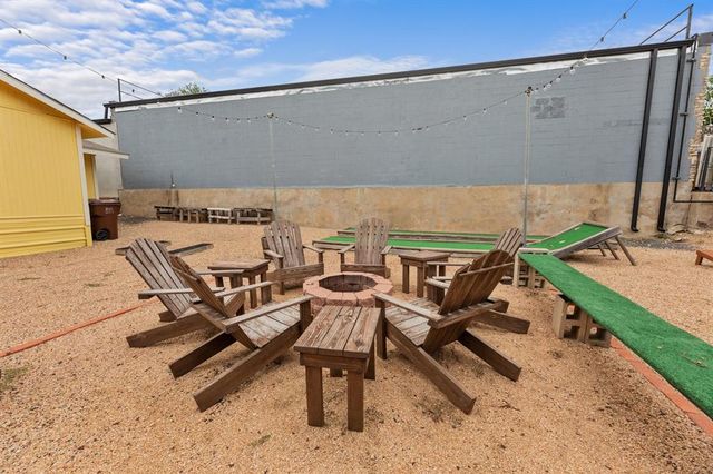 102 E Liberty Ave, Round Rock, TX 78664