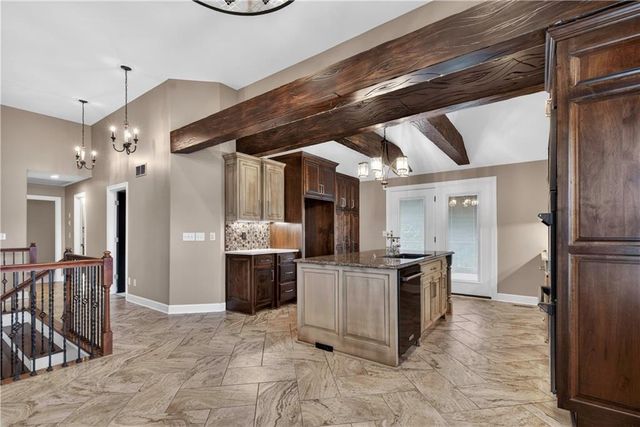 1300 Aberdeen Circle, Raymore, MO 64083