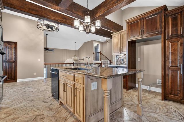 1300 Aberdeen Circle, Raymore, MO 64083