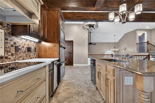 1300 Aberdeen Circle, Raymore, MO 64083